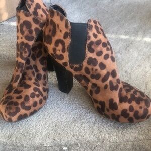 Madden girl shoes size 6 animal print bootie heels
